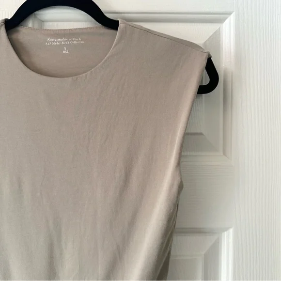 Abercrombie and Fitch Modal Tan Ruched Sleeveless Thong Bodysuit Women’s Small - Picture 3 of 5